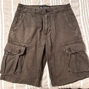 American Eagle men’s cargo shorts, size 28 waist, black